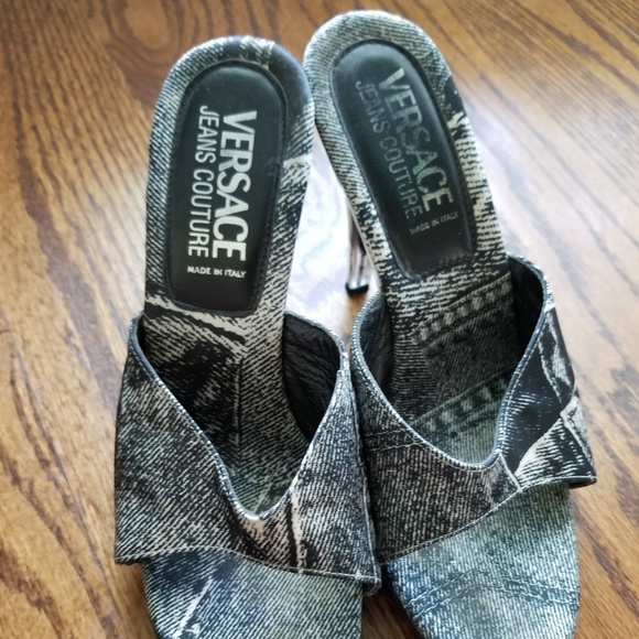 Slip on Versace Shoes - Picture 2 of 4